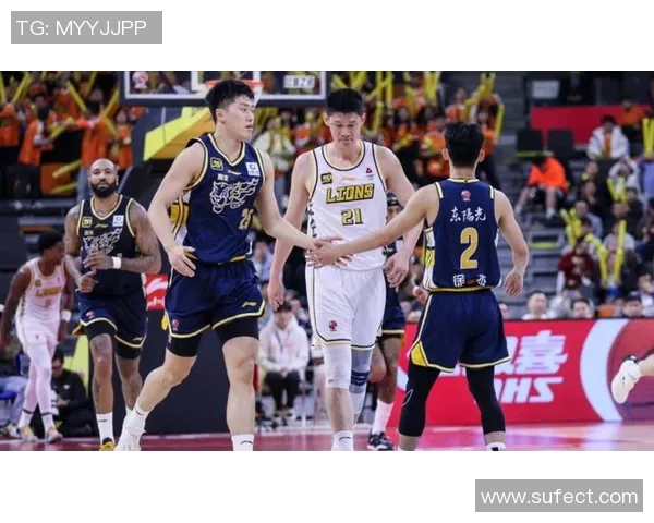 CBA福建对阵广厦精彩比赛录像回放全程回顾与分析 CBA福建对阵广厦精彩比赛录像回放全程回顾与分析