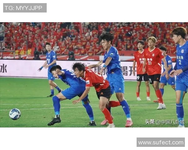 南通足球迎战江西联盛争夺关键三分展现球队实力与斗志 南通足球迎战江西联盛争夺关键三分展现球队实力与斗志