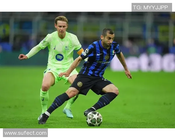 国米与巴萨2018年巅峰对决回顾:激情四溢的欧冠之夜 国米与巴萨2018年巅峰对决回顾:激情四溢的欧冠之夜