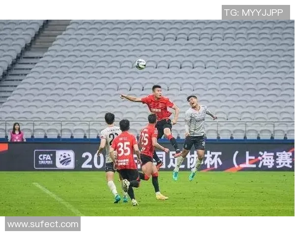 日本男足迎战哥伦比亚球队期待精彩对决展现足球魅力与实力较量 日本男足迎战哥伦比亚球队期待精彩对决展现足球魅力与实力较量